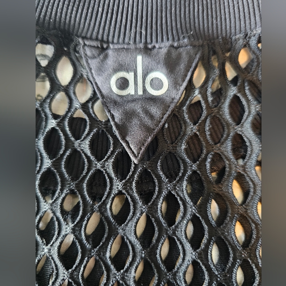 Alo Yoga Black Mesh Fishnet Pullover Long Sleeve Top Small - Picture 9 of 9